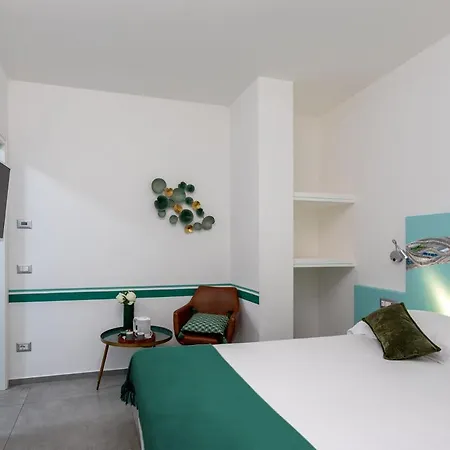Little Square Guest house