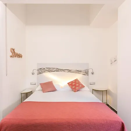 Little Square 3* Arona