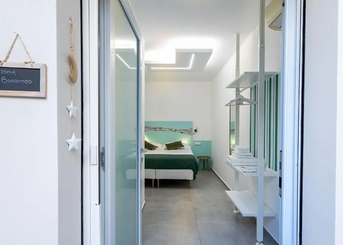 Little Square Gasthof 3*